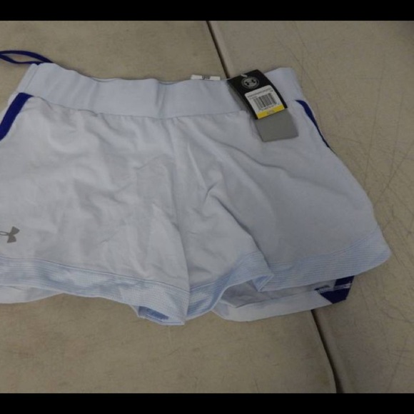 Under Armour Women's Speedpocket Runinng Short - Picture 2 of 4